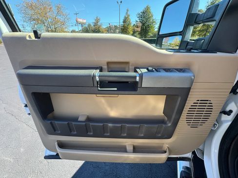 Used 2013 Ford F250 Lariat w/ Lariat Ultimate Pkg image 14