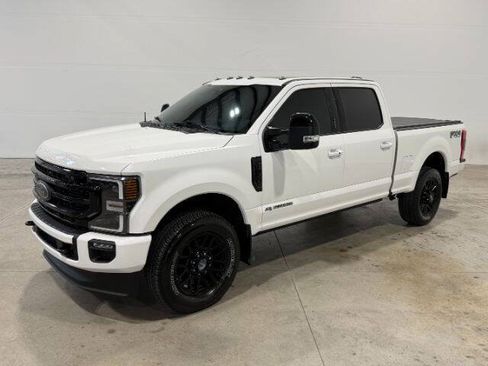 Used 2022 Ford F250 Lariat w/ Black Appearance Package AWD/4WD image 2