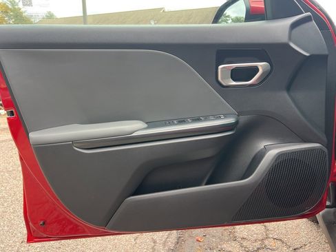 New 2025 Kia K4 LXS image 7