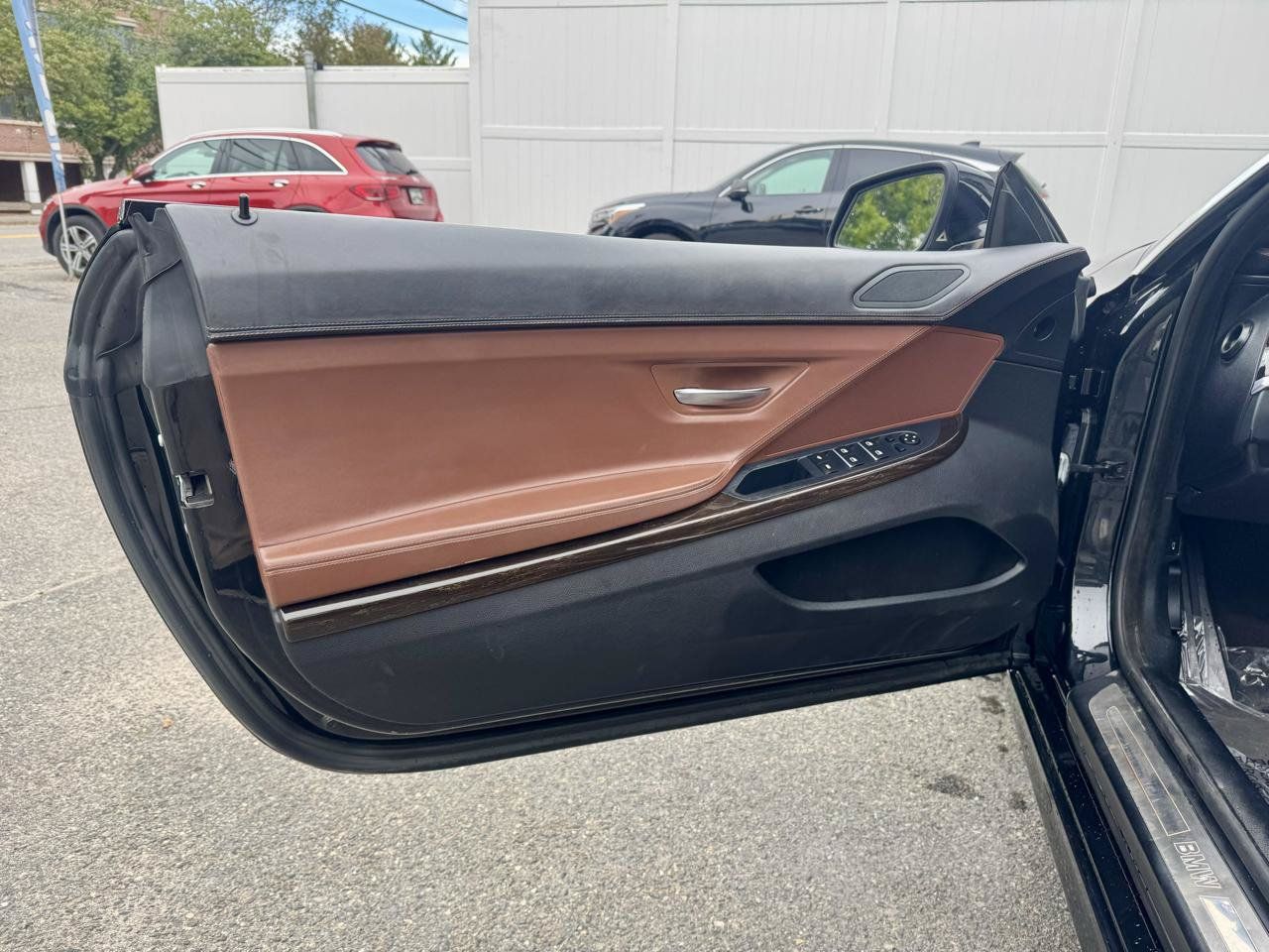 Used 2013 BMW 650i xDrive Convertible AWD/4WD image 17