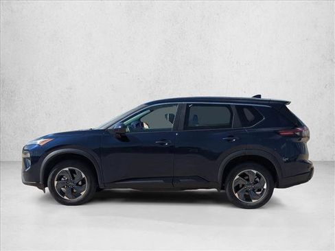 Used 2025 Nissan Rogue SV FWD image 5