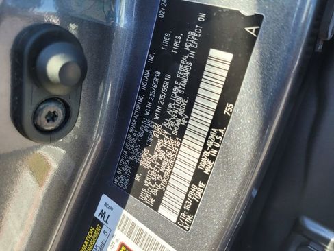 Certified 2024 Toyota Highlander XLE image 19