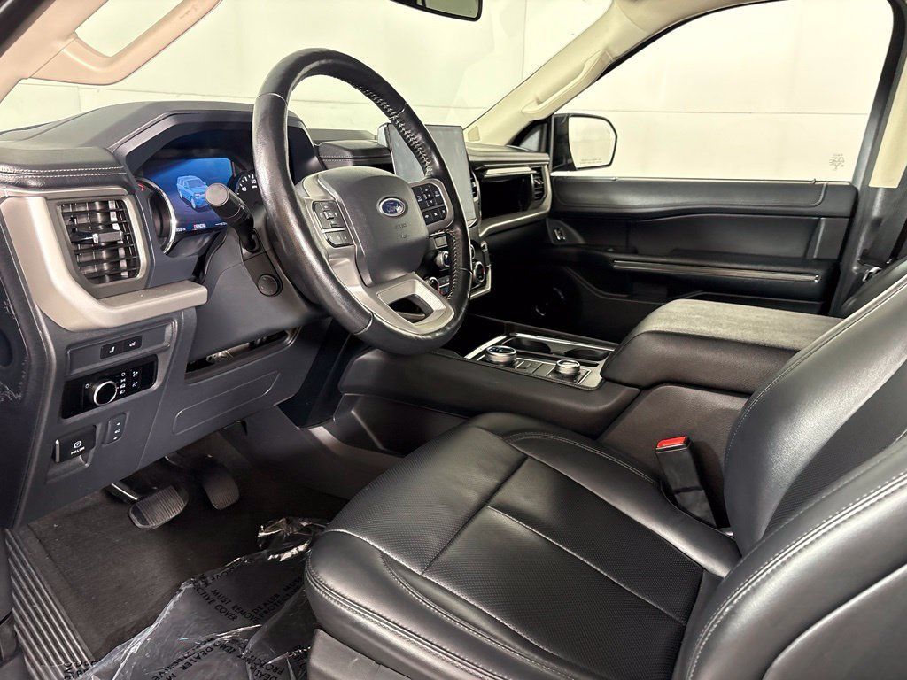 Used 2024 Ford Expedition Max XLT AWD/4WD image 23