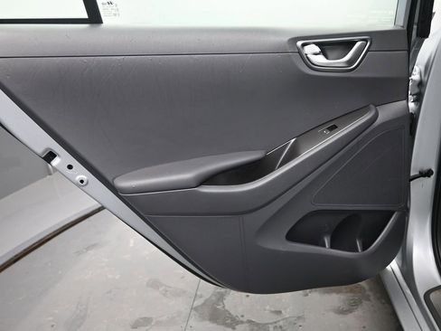 Used 2021 Hyundai Ioniq Limited image 14