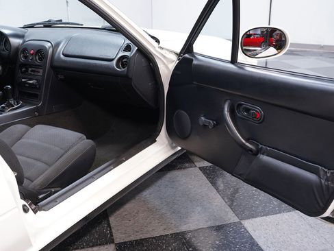 Used 1994 MAZDA MX-5 Miata image 39
