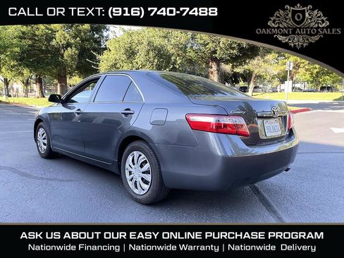 Used 2007 Toyota Camry LE FWD image 5