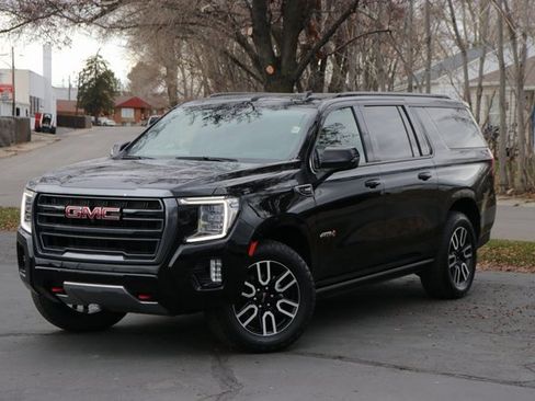 Used 2023 GMC Yukon XL AT4 w/ AT4 Premium Package image 1