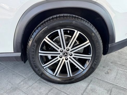 Used 2025 Mercedes-Benz GLE 350 4MATIC image 4