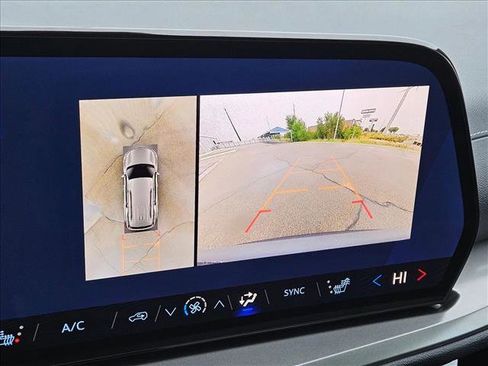 New 2026 Chevrolet Traverse LT w/ Driver Confidence Package image 13