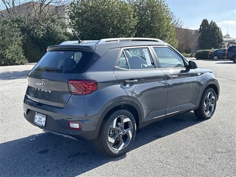 New 2026 Hyundai Venue SEL image 7