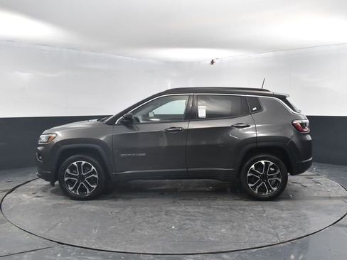 Used 2022 Jeep Compass Limited image 5