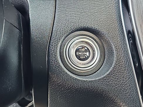 Used 2022 Mercedes-Benz GLC 300 image 29