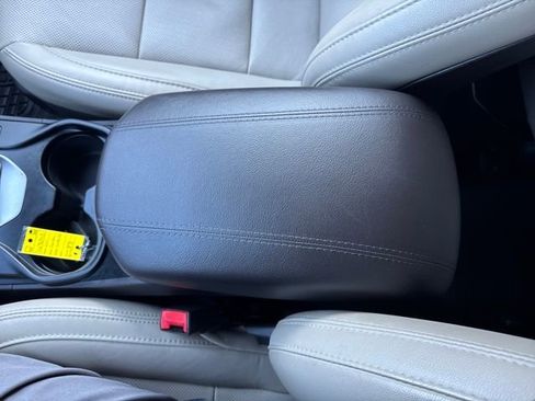 Used 2017 Hyundai Santa Fe Sport image 25