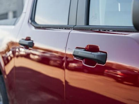 New 2026 Ford Maverick XLT AWD/4WD image 23