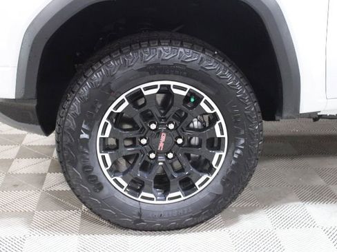 New 2026 GMC Canyon AT4 w/ Technology Plus Package AWD/4WD image 41