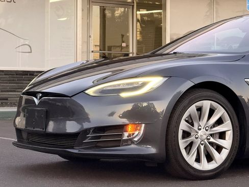 Used 2020 Tesla Model S Long Range AWD/4WD image 4