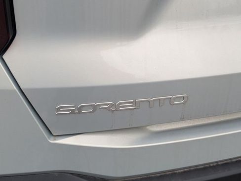 New 2026 Kia Sorento EX FWD image 13