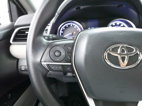 Used 2022 Toyota Camry LE FWD image 13