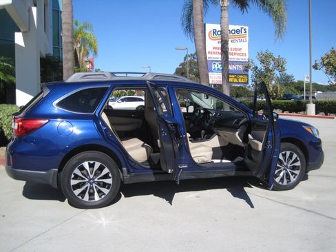 Used 2015 Subaru Outback 2.5i Limited AWD/4WD image 29