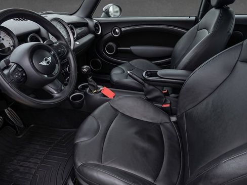 Used 2012 MINI Cooper Clubman S w/ Sport Pkg FWD image 3