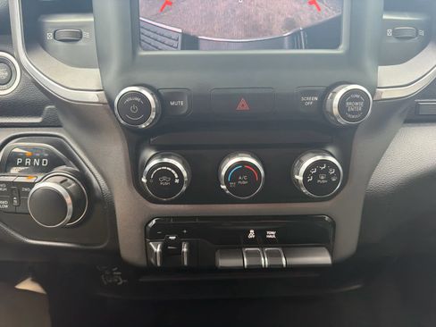 Used 2024 RAM 2500 Big Horn image 25