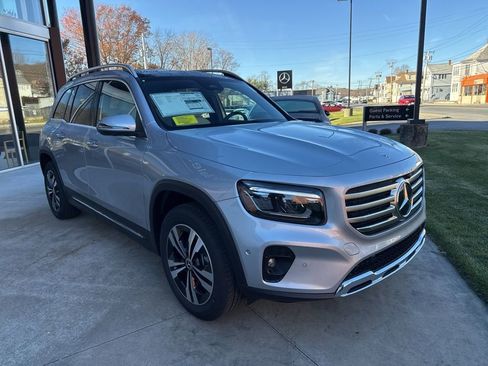 New 2026 Mercedes-Benz GLB 250 4MATIC image 2