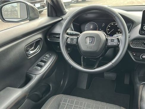 Used 2025 Honda HR-V Sport image 23