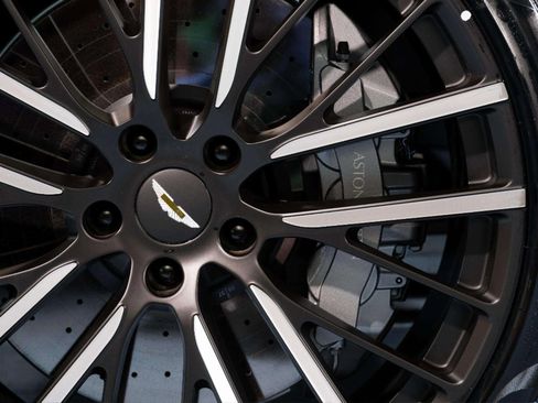 New 2026 Aston Martin DBX 707 image 9