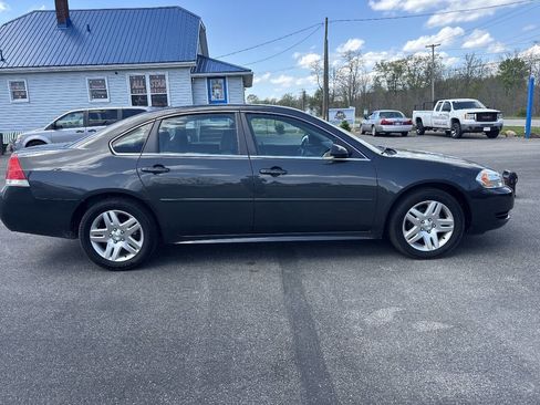 Used 2016 Chevrolet Impala LT FWD image 8