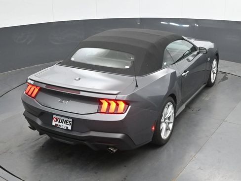 Used 2025 Ford Mustang GT Premium RWD image 31