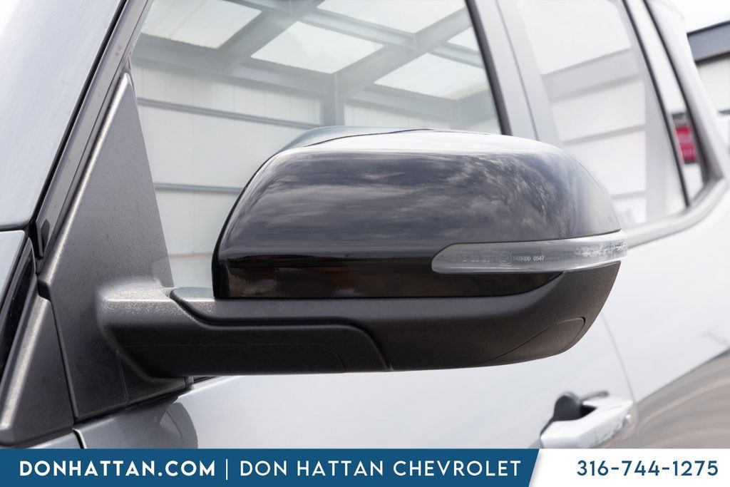 Used 2025 Chevrolet Traverse Z71 AWD/4WD image 30