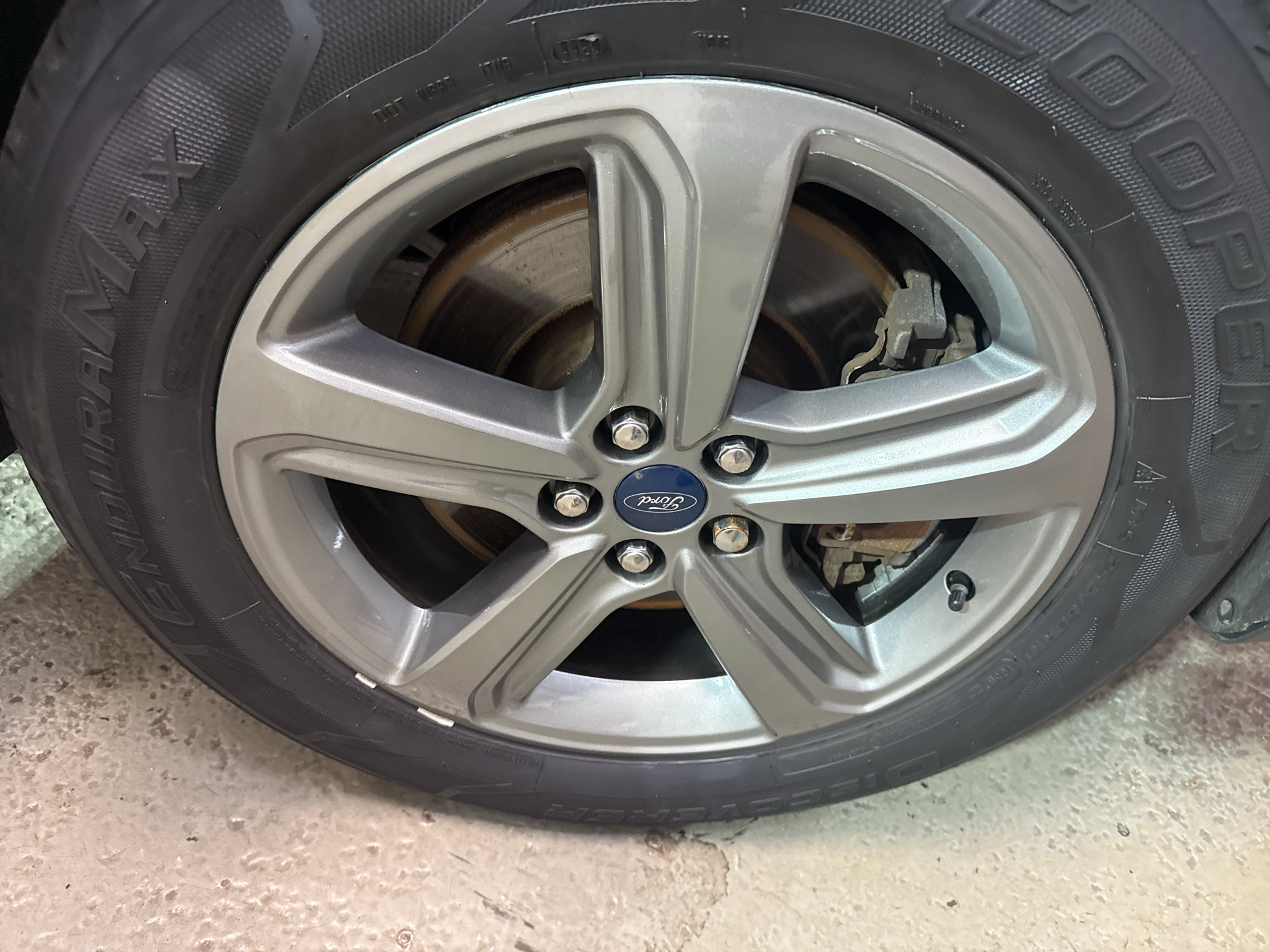 Used 2019 Ford Edge SEL w/ Equipment Group 201A AWD/4WD image 28