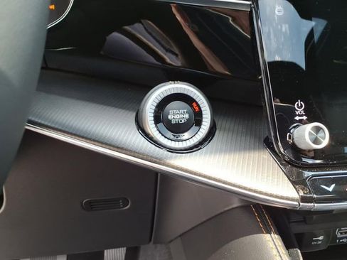 New 2026 Jeep Grand Wagoneer Summit AWD/4WD image 17