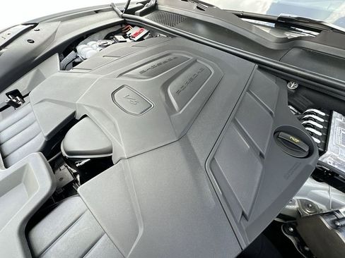 New 2025 Porsche Cayenne image 30