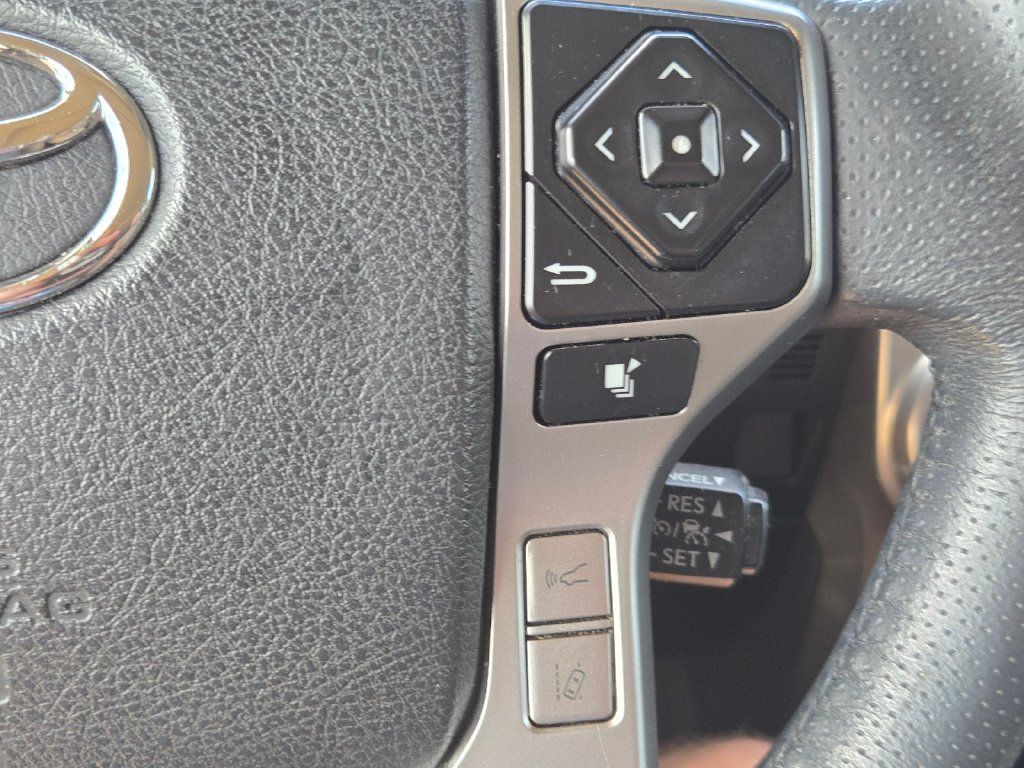 Used 2021 Toyota 4Runner Limited RWD image 57