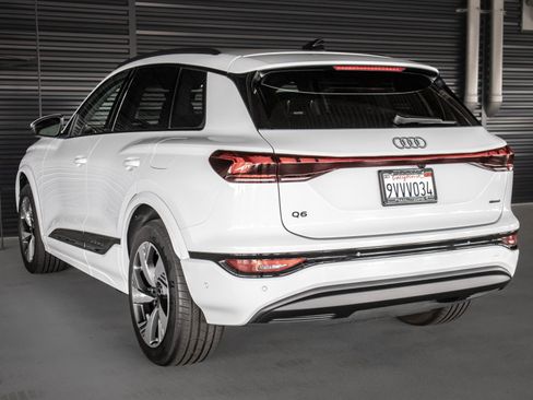 Certified 2025 Audi Q6 e-tron Premium Plus w/ Premium Plus AWD/4WD image 2