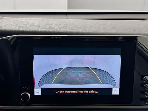 Used 2025 Toyota Camry LE FWD image 22