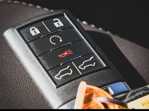 Used 2011 Cadillac Escalade ESV Platinum image 7