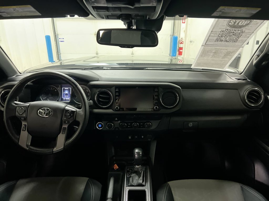 Used 2021 Toyota Tacoma TRD Off-Road AWD/4WD image 10