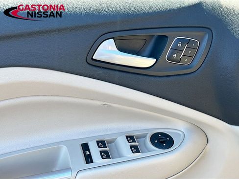 Used 2019 Ford Escape Titanium w/ U9j03 - Titanium Tow Package image 23