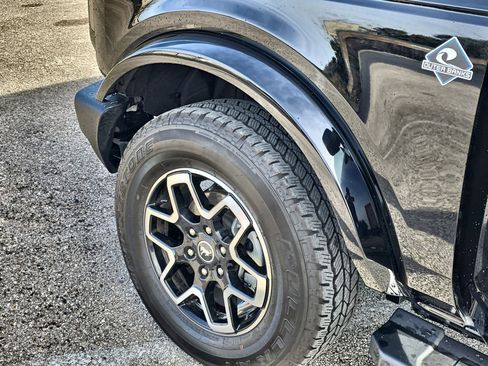 Certified 2024 Ford Bronco Outer Banks image 10