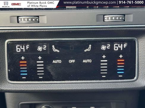 Used 2023 Audi Q8 Premium Plus image 17