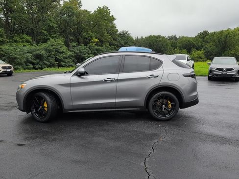 Used 2018 Alfa Romeo Stelvio Ti Sport AWD/4WD image 2