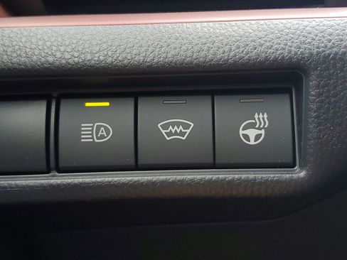 New 2026 Toyota Prius Plug-In Hybrid FWD image 28