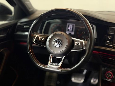 Used 2019 Volkswagen Jetta GLI image 14