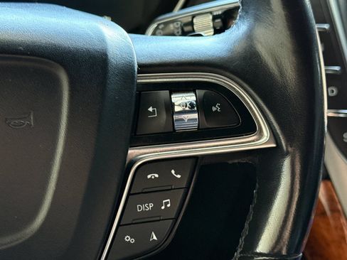 Used 2019 Lincoln Nautilus Reserve AWD/4WD image 28