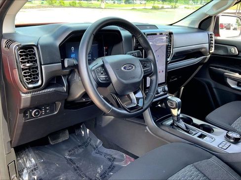 Used 2024 Ford Ranger XLT w/ Technology Package AWD/4WD image 13