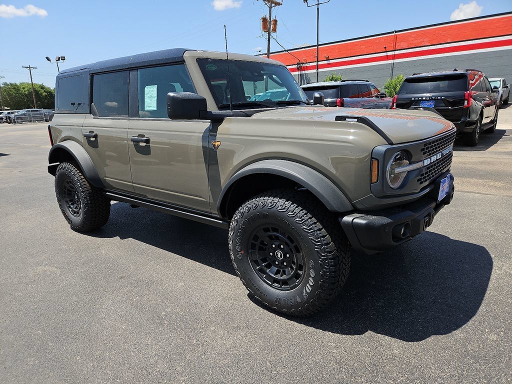 New 2026 Ford Bronco Badlands AWD/4WD image 1