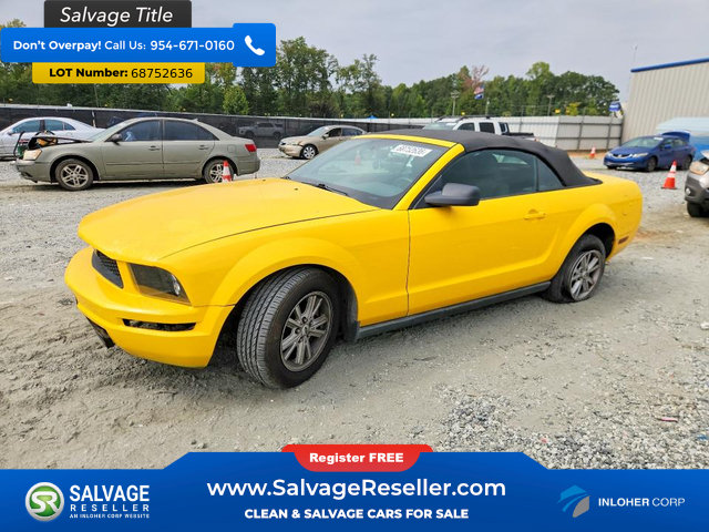 Used 2005 Ford Mustang Convertible RWD image 1