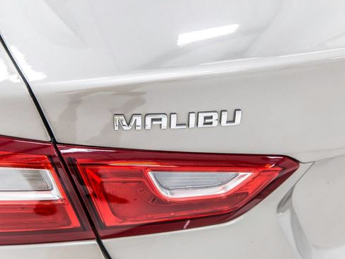 Used 2022 Chevrolet Malibu LS FWD image 10